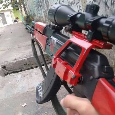 A luz que me guia é maior do que os olhos que me cercam TROPA DO 🐻