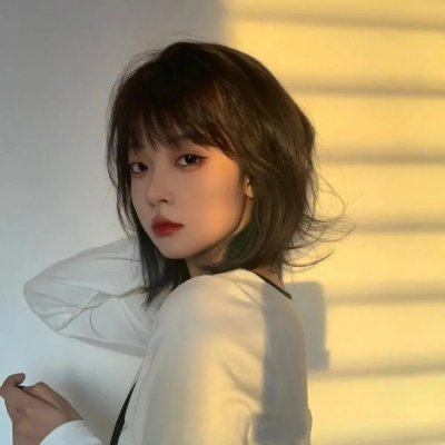 RobinRobey4's profile picture. 