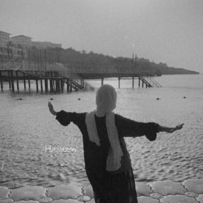 hawazen_alnawar's profile picture. روحٌ تعشق التحليق تُحيك المغامرة و تُحيكها التجارب ؛ ربي كريم ؛ الحب أساس ؛ في الجنة سنجتمع ؛ INFP ..