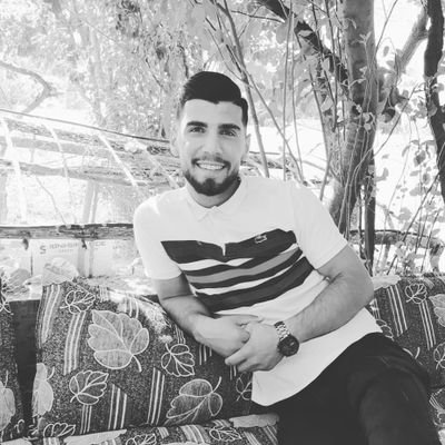 onurcan7234's profile picture. sevecekseniz papatyaları sevin insanlardan hayır gelmez...