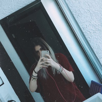 karinaocampooo's profile picture. 8teen