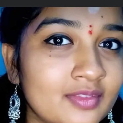 roja1234554321's profile picture. Good