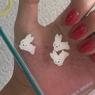 himitsugotoo's profile picture. 閲覧用 / 20↑ / 公式様🅱️ / 理解◎🥀/🐰