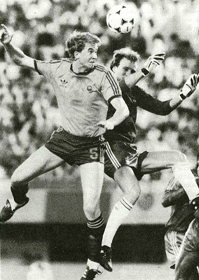 dunzafootball's profile picture. Use to play years ago
Still love to hear about Australian football , world football and the characters kicking the ball around