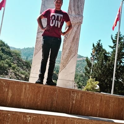 Adana Saimbeyli beni allahtan başka kimse yargılayamaz .... NEMUTLU TÜRKÜM Diyene... 🇹🇷🇹🇷 🇹🇷🇹🇷