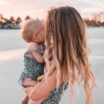 Singer + Lifestyle Blogger. Blogging about mom life, fitness, fashion & travel while pursuing my passion for music. Follow along: https://t.co/F3KucwHHMe