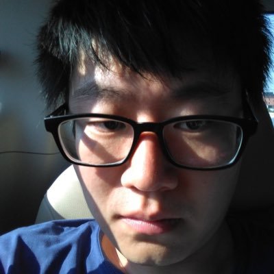 Sneezry's profile picture. 令人沮丧的是这个世界只认输赢，可我太看重对错，所以格格不入。