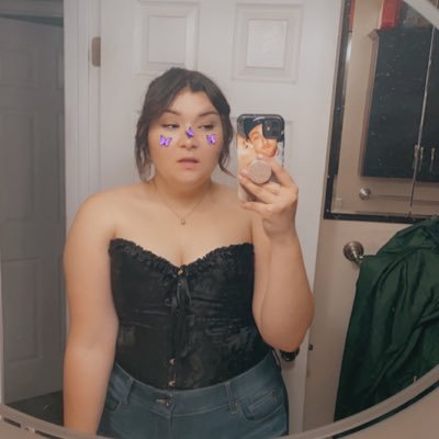 BLACK LIVES MATTER| Actress| Elphaba Aficionado| She/Her| Be Kind | Always trying to do better| ShE wOrE a CrOwN aNd ShE CaMe dOwN iN a BuBbLe, DoUg.