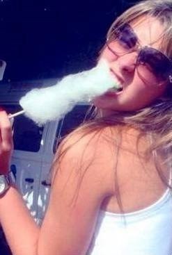 Sou feliz, simples assim :P