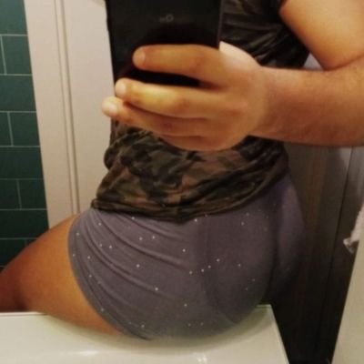 Alb981222's profile picture. 