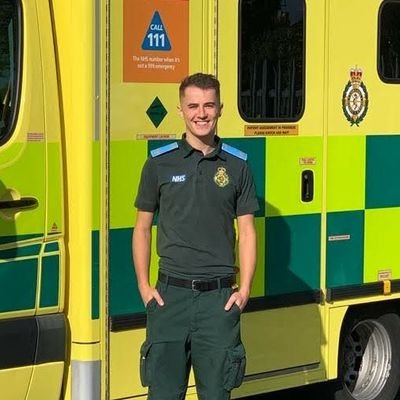 🏳️‍🌈 London 🍾 EMT/Apprentice Paramedic 🚑