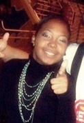 Coração santista, canceriana, 18 anos, apaixonada, namoradeira, feliz.