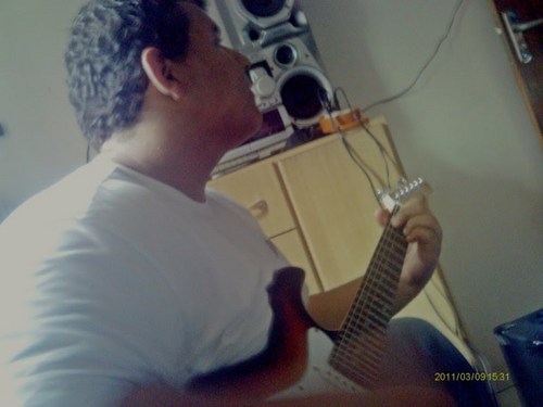 Mesmo sem ninguem acreditar, eu não vou desistir de lutar!