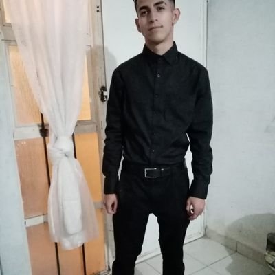 oscarca41307396's profile picture. nunca tristes siempre locos