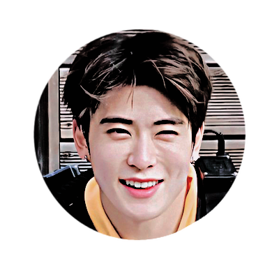 #⃝𝐔𝐍𝐑𝐄𝐀𝐋 ╱ 𝟏𝟗𝟗𝟕 ; a 𝐡𝐚𝐧𝐝𝐬𝐨𝐦𝐞 𝐦𝐚𝐧 𝐰𝐢𝐭𝐡 𝐝𝐢𝐦𝐩𝐥𝐞𝐬 on his cheeks is known as 𝐉𝐮𝐧𝐠 𝐉𝐚𝐞𝐡𝐲𝐮𝐧.