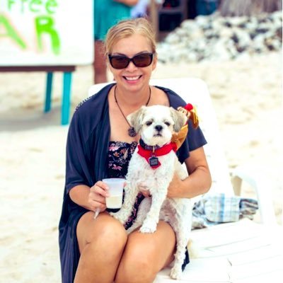Winter’peg ❄️ 🇨🇦 & VIrgin 🏝🇻🇮. “I work hard so my dog can have a better life” Independent fan of #OBW. TT ⬇️ flipflop4ever