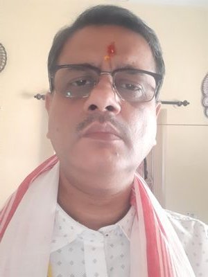 rish_santosh's profile picture. 