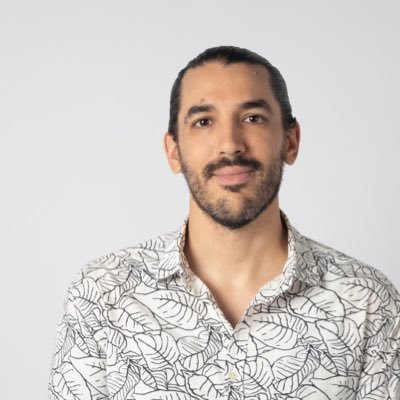 andrewtrident's profile picture. Business owner 🤓 social justice 🫀 cats 🐈 queer stuff 🌈 books 📚 gamer 🎮 he/him ☺️