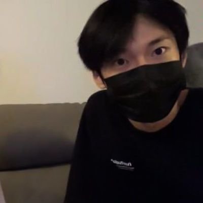 urdoyyieekim's profile picture. Writing acc and something about random🐰