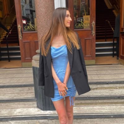 maisie_wade's profile picture. first and foremost an Arianator, also Lisa Rinna’s biggest hater. she her