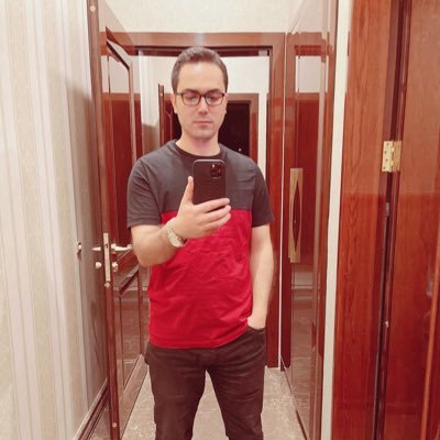 MahVahh's profile picture. 