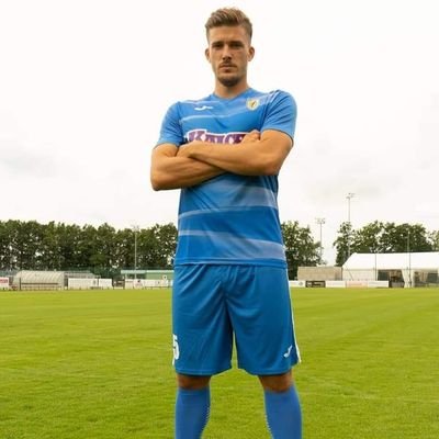 rokjazbec_44's profile picture. Football player, Student of mechanical engineering