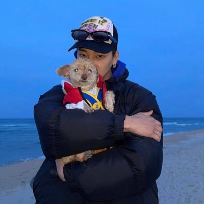 zhanghuainan's profile picture. 🈚️