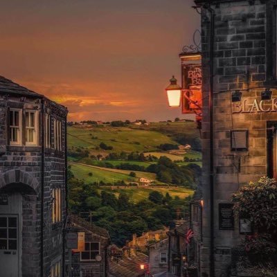 livyon1's profile picture. 