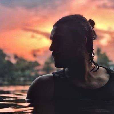 RoshanRajAdoor's profile picture. Iam Different 😏