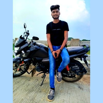Ajib_shivam69's profile picture. A NORMAL BOY LIKE YOU🙂
||MEME★CREATOR||💛
https://t.co/emhEupYz6U wala.Banda 💫📚
#HeyAjay💛
 Follow  me for more chutiysatick  things 😉