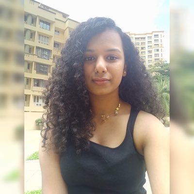 Curl Queen | Instagram- @gautamikawale