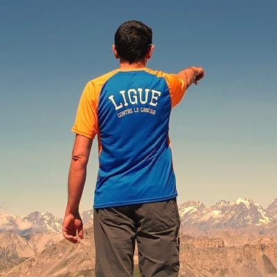 Ex-pilote de voiture blanche avec gyrophares et 2 tons. Fasciné par les paysages de France, j'ai besoin des extrêmes pour survivre. Hautes montagnes et océans.