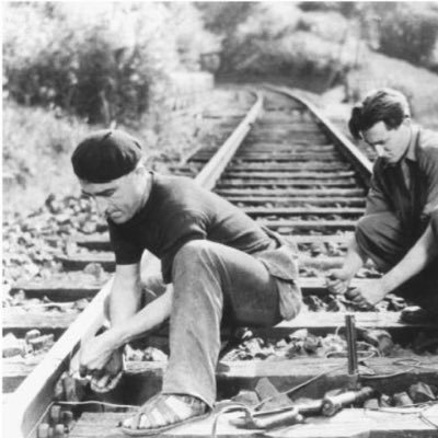 Frenchresister's profile picture. Artist, TV/ screenwriter, anti-censorship absolutist. Former Dem dumped all my Dem followers & changed my name.