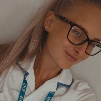 ambberrosee's profile picture. second Year Student Nurse👩🏼‍⚕️💉 University of Derby