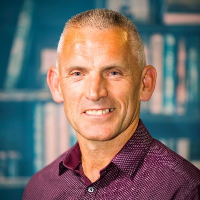 Author , podcaster and founder of the ( Eckley Global Community School ) an online school teaching the 4 keys to a successful life