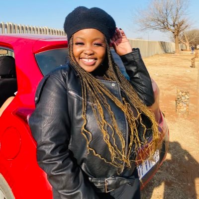_MOSETSANAMELLO's profile picture. Crazy, kind , Leo,Electrical Engineering in computer sys 👩‍🎓 , love to sing, dance.. SAPIOSEXUAL at Heart 😍♥️.🇮🇹 Channel-https://t.co/xUQHCbzEeX🥂