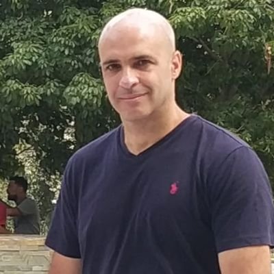 Militante político Frenteamplista. Convergencia Popular lista 46
Diputado (S)