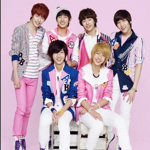 ONLYBOYFRIEND's profile picture. Annyeong! This fanbase is dedicated to our lovely 보이프렌드 boys! Calling all Girlfriends! Family of @ONLYB1A4  ☺ 동현, 현성, 정민, 광민, 영민, 민우!! 