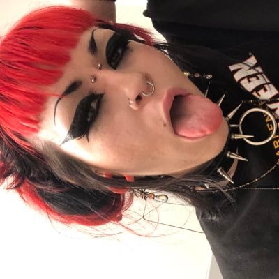 💀Vocalist for Pistacia💀she/they💀