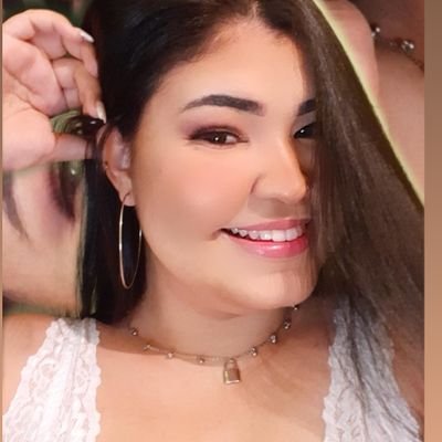 Pandamari021's profile picture. Eu não preciso de ninguém que não queira estar comigo.  🌸 Geminiana ♊