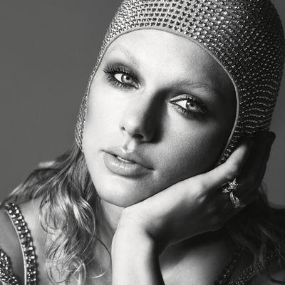 gabsvicky's profile picture. I'm the problem