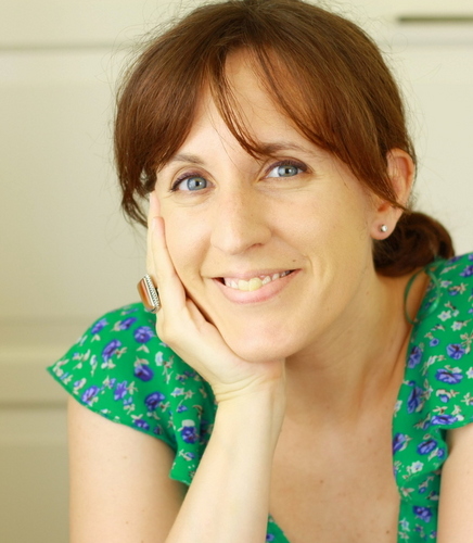 Food + Product photographer  and stylist. Mystic, Nerd, globetrotter,  friend to many, wife to one, and mother to funny, lively, smiley boy-girl twins.