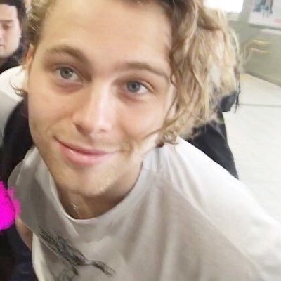 mgchlamt's profile picture. 5SOS and timothée chalamet enthusiast.