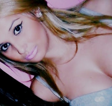 Prefiro sofrer por ouvir uma verdade ....à me decepcionar por descobrir uma mentira;. Sou ao mesmo tempo o veneno e o antídoto. 
;)