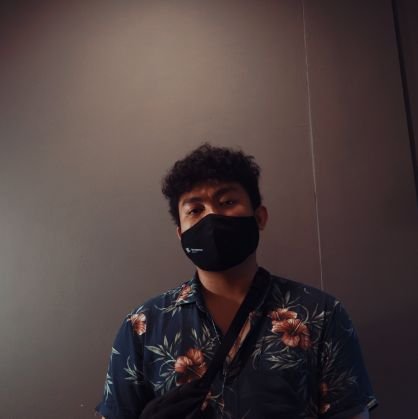 solomonely_'s profile picture. 20