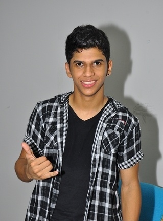 1º Fã Clube OFICIAL Adair Cardoso em Cáceres MT. Presidentes: @MarianaEfigenia & @iaeguilherme. Parcerias: @GusttavoLima_01 & @CriisAraujo_01. Since: 22/06/2011