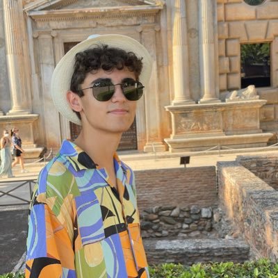 Computer Science Student 📚 App & Web Developer 📱 20 y/o