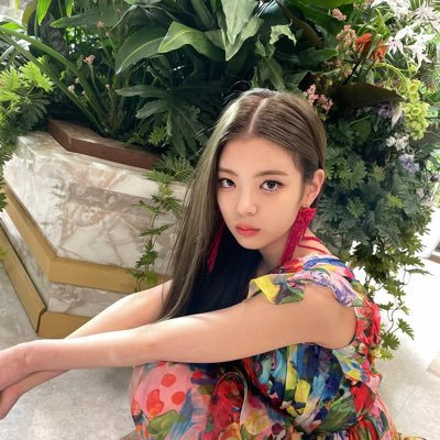 I'd like to be a fashion designer, world wide renowed fashion designer - Lia, 190809 *threads in likes *
