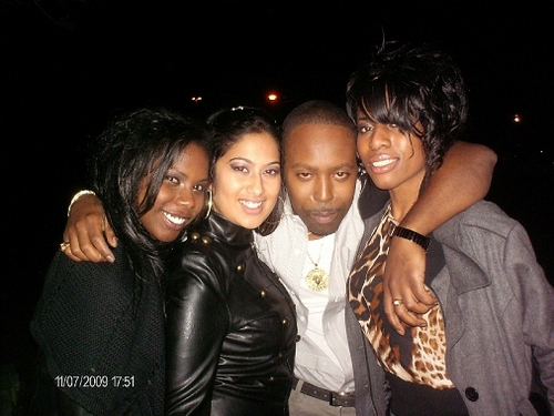 teamswagsofly's profile picture. Team swag so fly - If fresh is the word - your at the right place. Swagger all day - nothing but the best 
http://t.co/TrBTf8rXFD