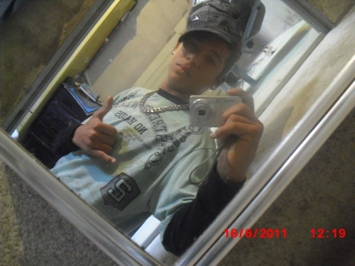 eu ainda acredito que um dia vou ser feliz !!